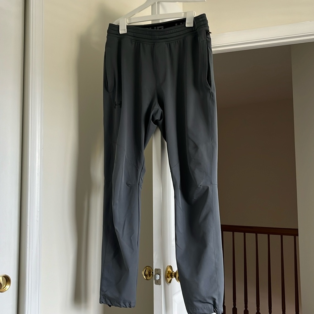 Men’s Under Armor joggers